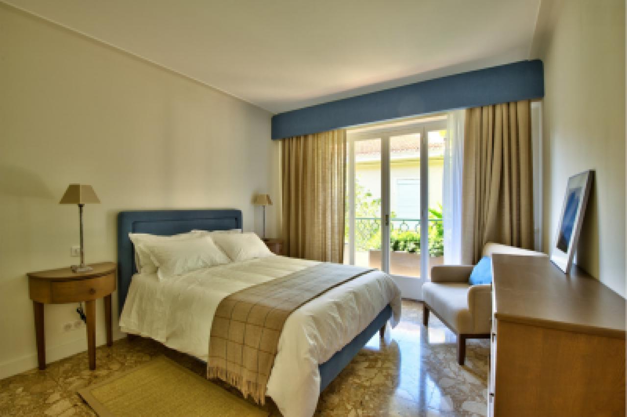One Bed Just Minutes Walk From The Croisette And The Palais In A Secure 1693 Apartamento *